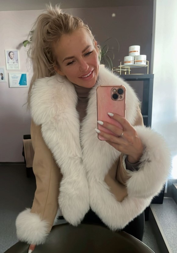 Bella